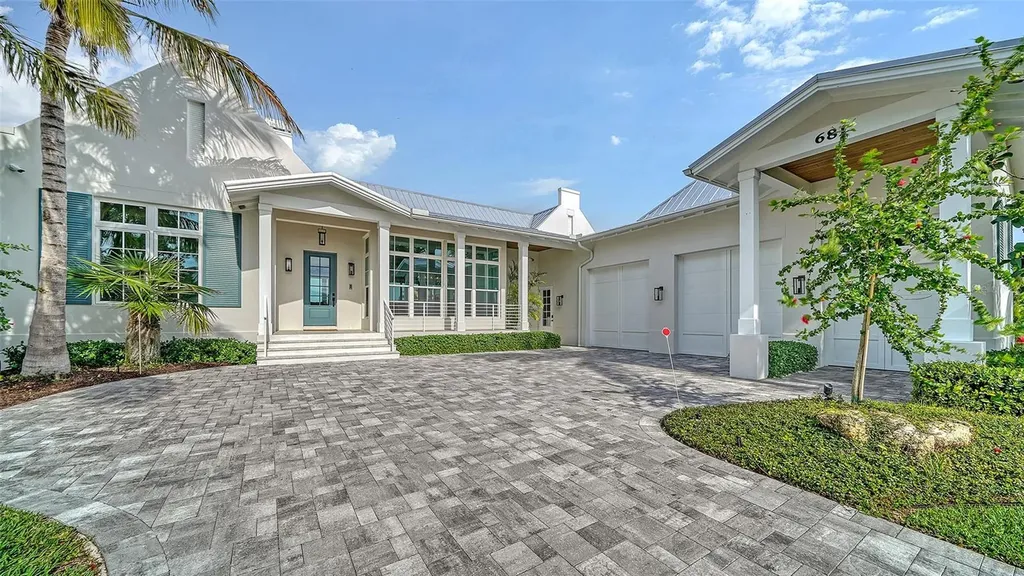 681 Old Compass Road Longboat Key FL 34228