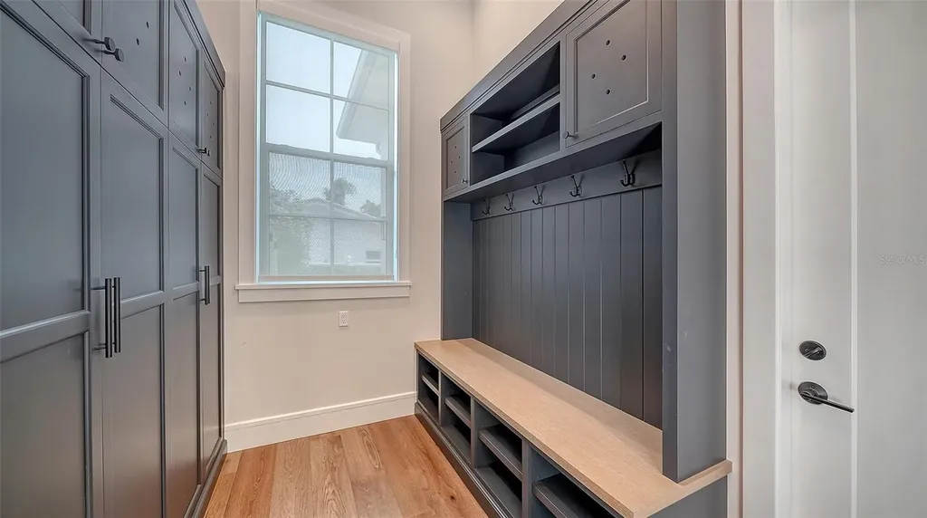 681 Old Compass Road Longboat Key FL 34228