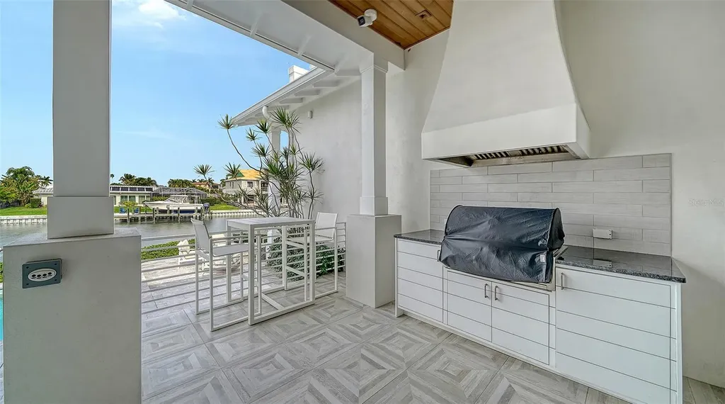 681 Old Compass Road Longboat Key FL 34228