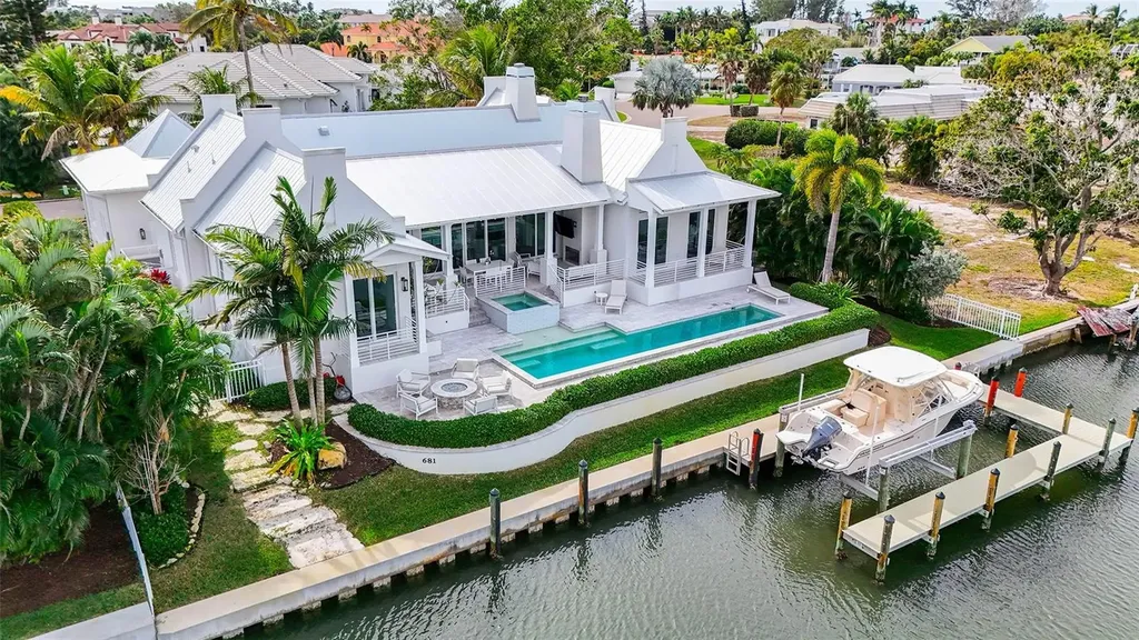 681 Old Compass Road Longboat Key FL 34228