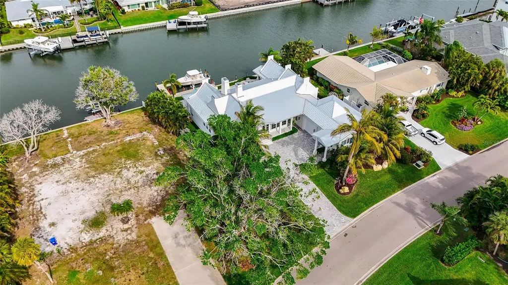 681 Old Compass Road Longboat Key FL 34228