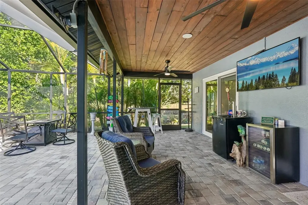 2304 Seattle Slew Drive Sarasota FL 34240
