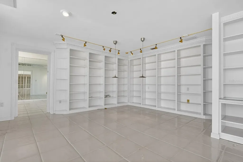 7650 Bayshore Drive Treasure Island FL 33706