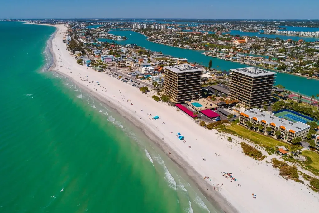 7650 Bayshore Drive Treasure Island FL 33706