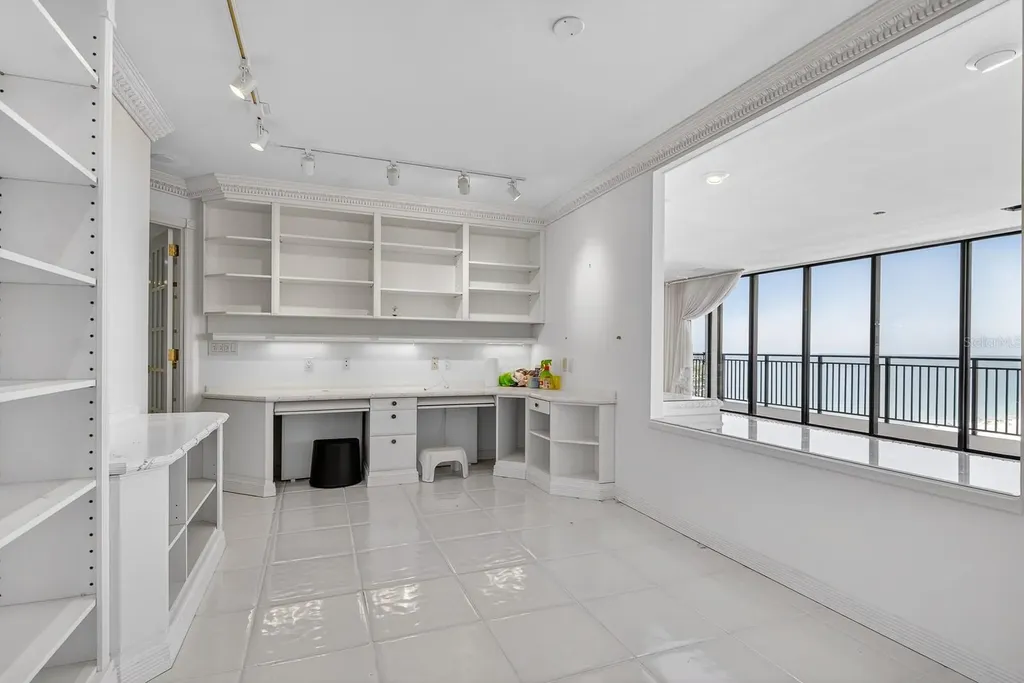 7650 Bayshore Drive Treasure Island FL 33706