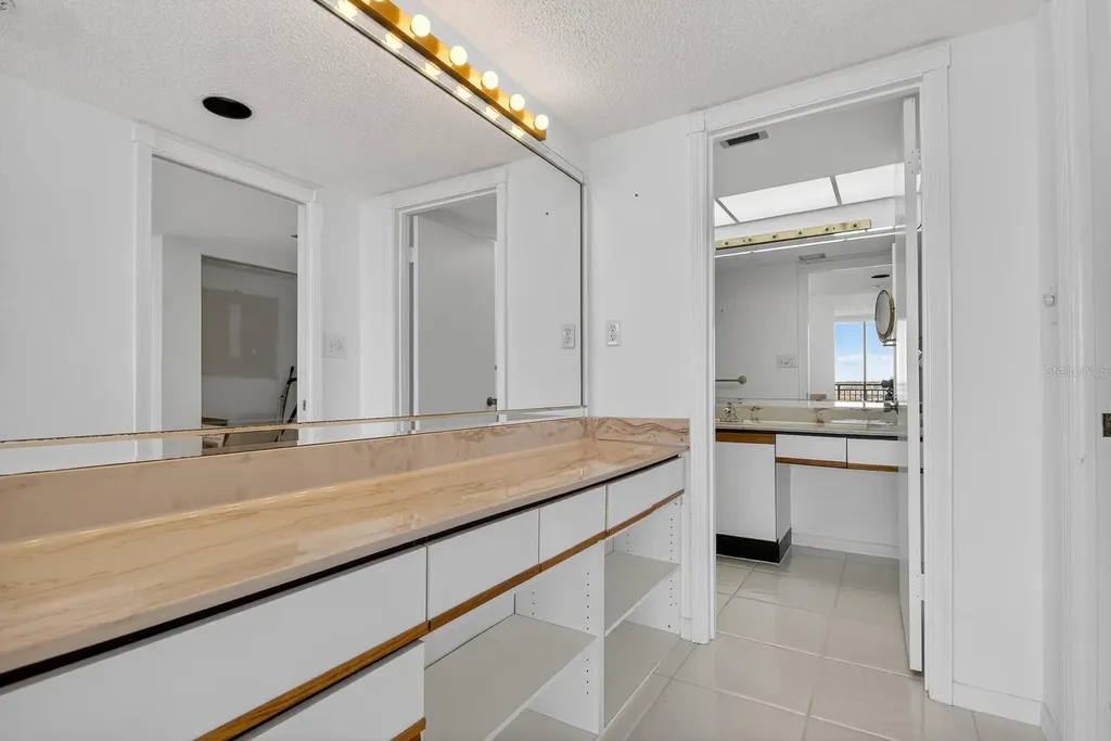 7650 Bayshore Drive Treasure Island FL 33706