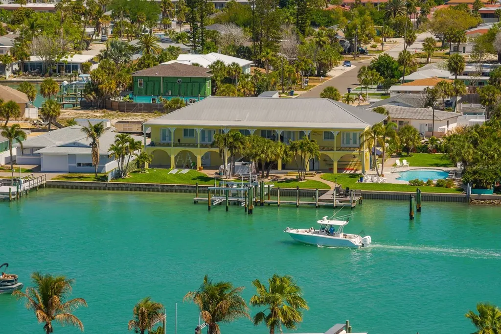 7650 Bayshore Drive Treasure Island FL 33706