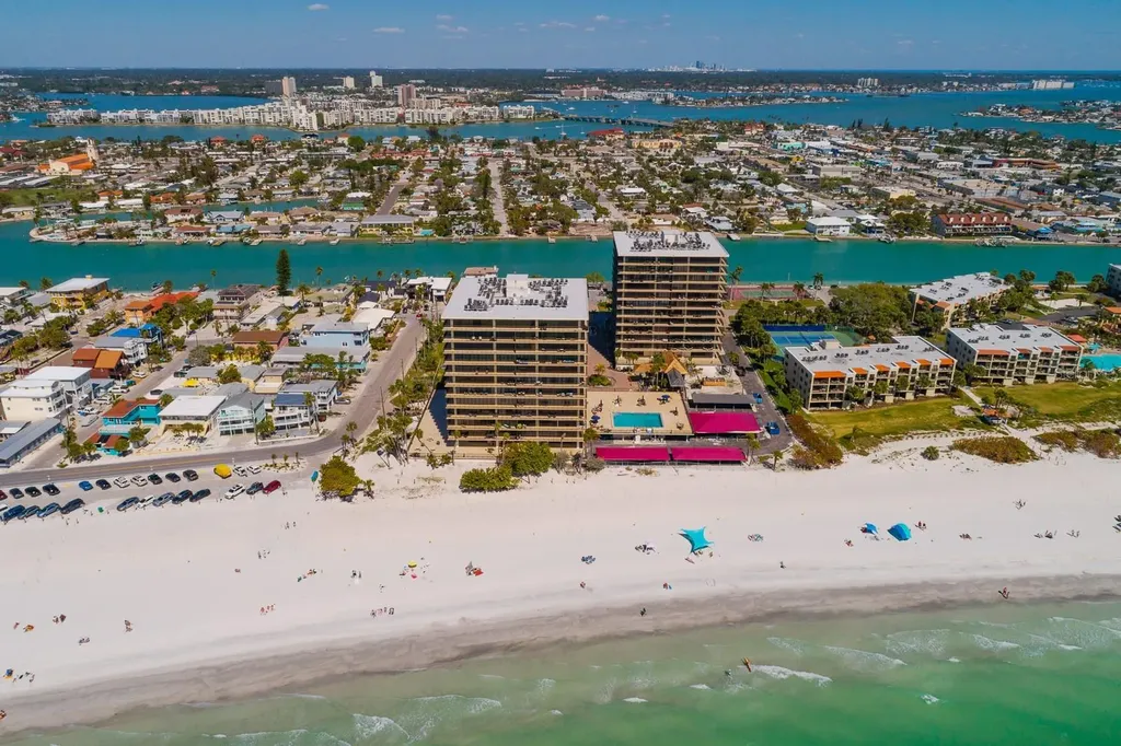 7650 Bayshore Drive Treasure Island FL 33706