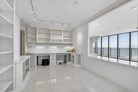 7650 Bayshore Drive Treasure Island FL 33706