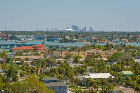 7650 Bayshore Drive Treasure Island FL 33706