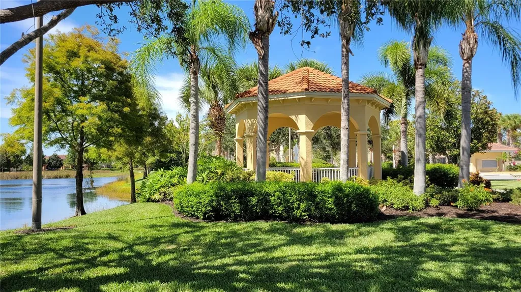 3740 82nd Avenue Circle E Sarasota FL 34243