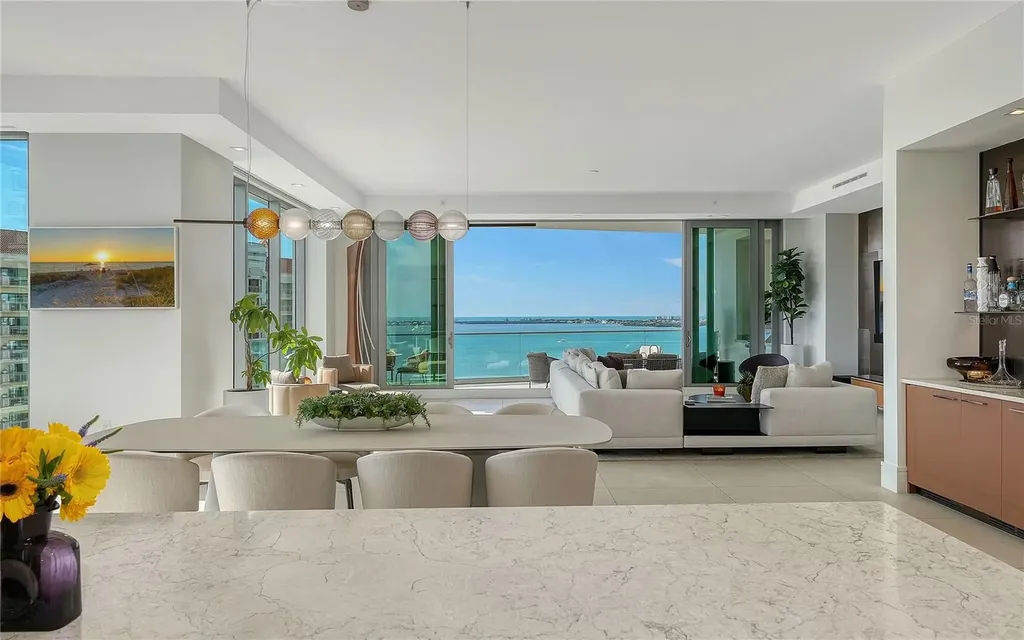 401 Quay Commons Sarasota FL 34236