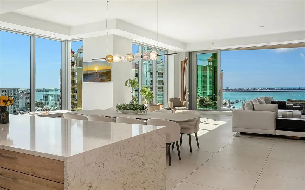 401 Quay Commons Sarasota FL 34236