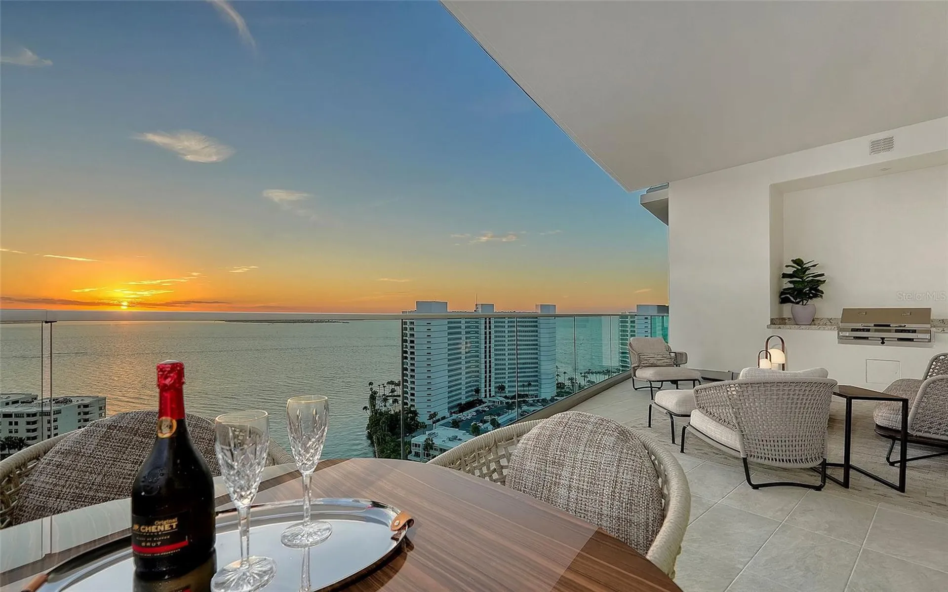 401 Quay Commons Sarasota FL 34236