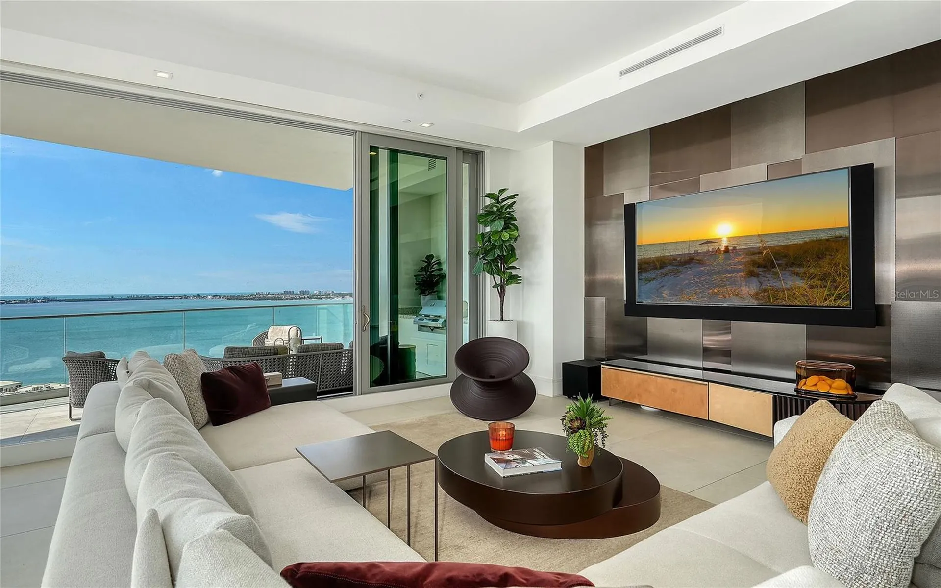 401 Quay Commons Sarasota FL 34236