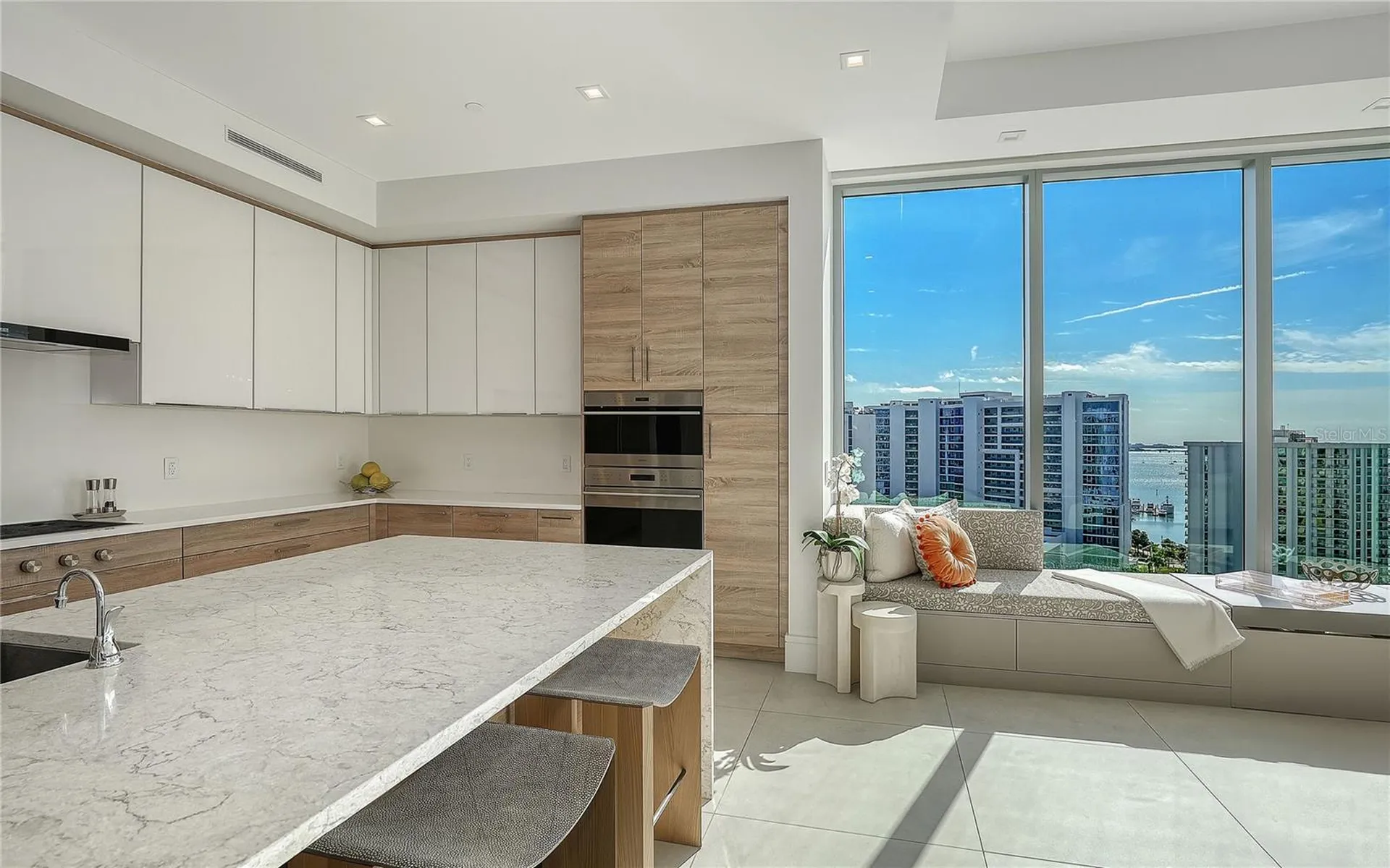 401 Quay Commons Sarasota FL 34236
