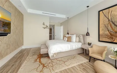 401 Quay Commons Sarasota FL 34236