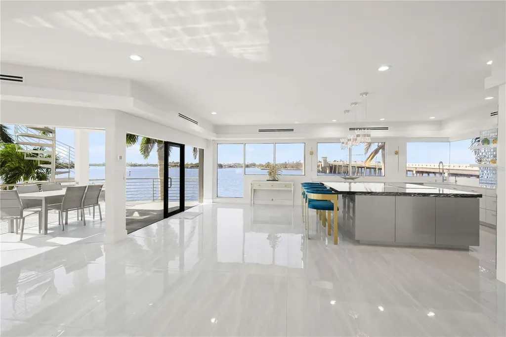 1400 Siesta Drive Sarasota FL 34239