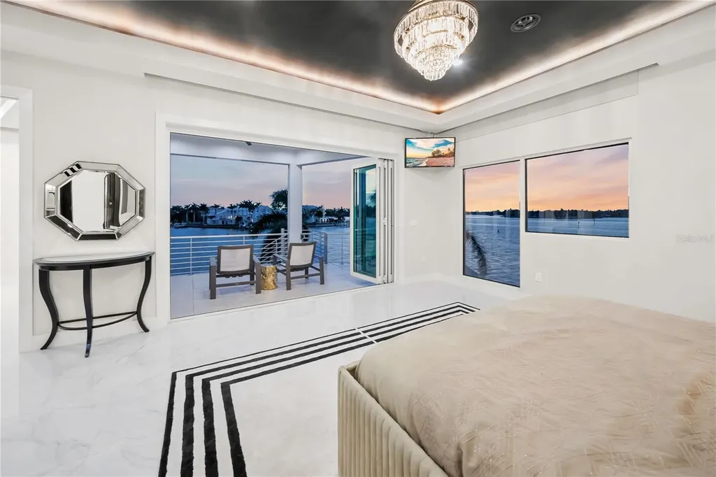 1400 Siesta Drive Sarasota FL 34239