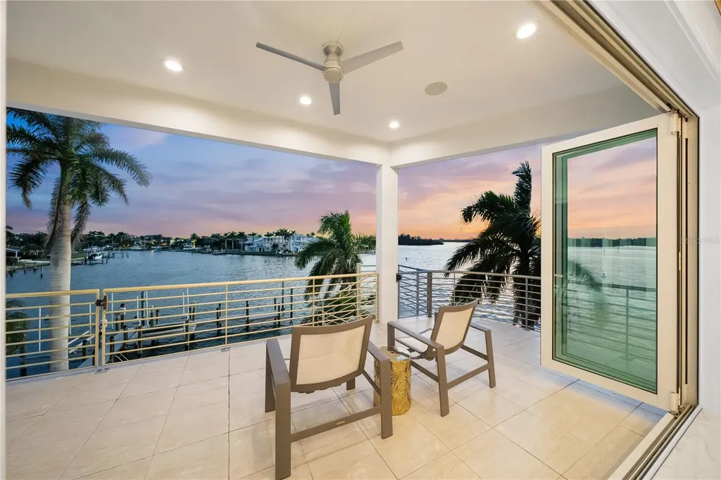 1400 Siesta Drive Sarasota FL 34239