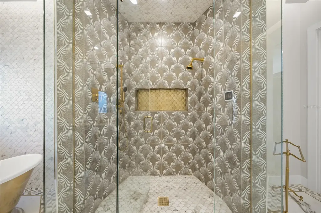 1400 Siesta Drive Sarasota FL 34239