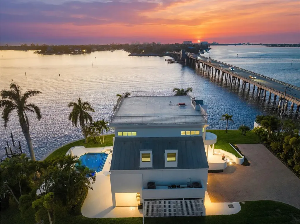 1400 Siesta Drive Sarasota FL 34239