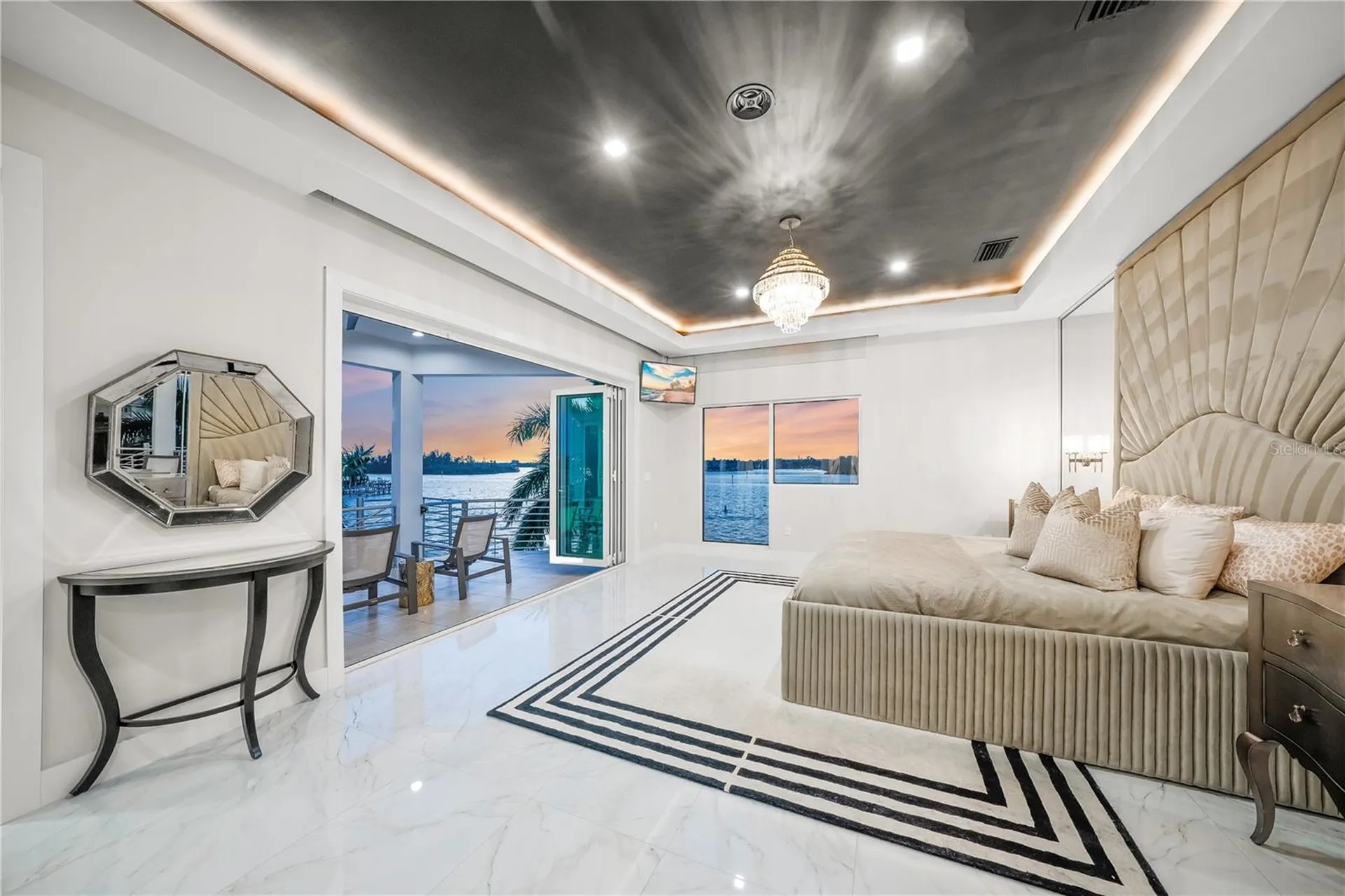 1400 Siesta Drive Sarasota FL 34239