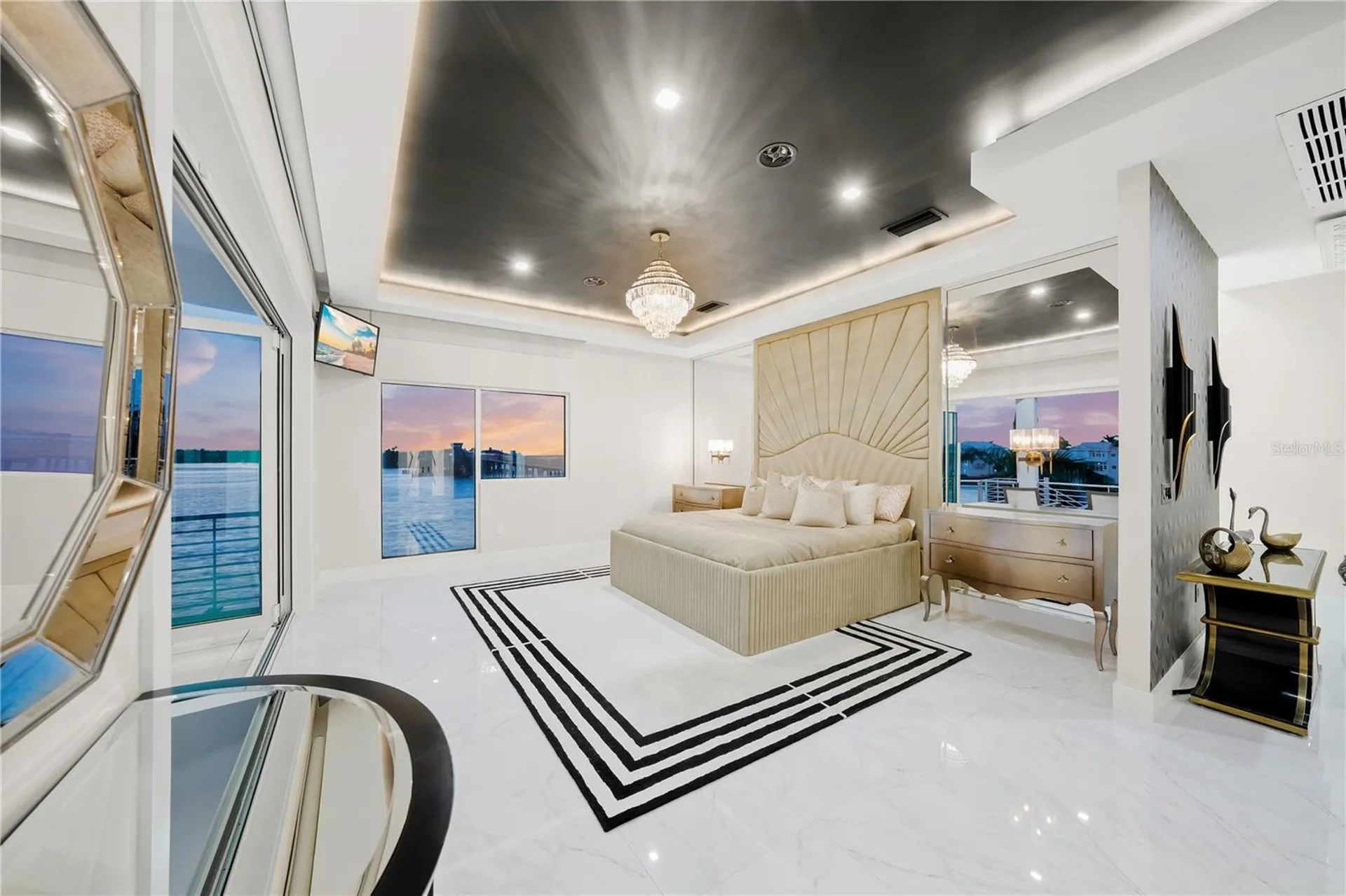 1400 Siesta Drive Sarasota FL 34239