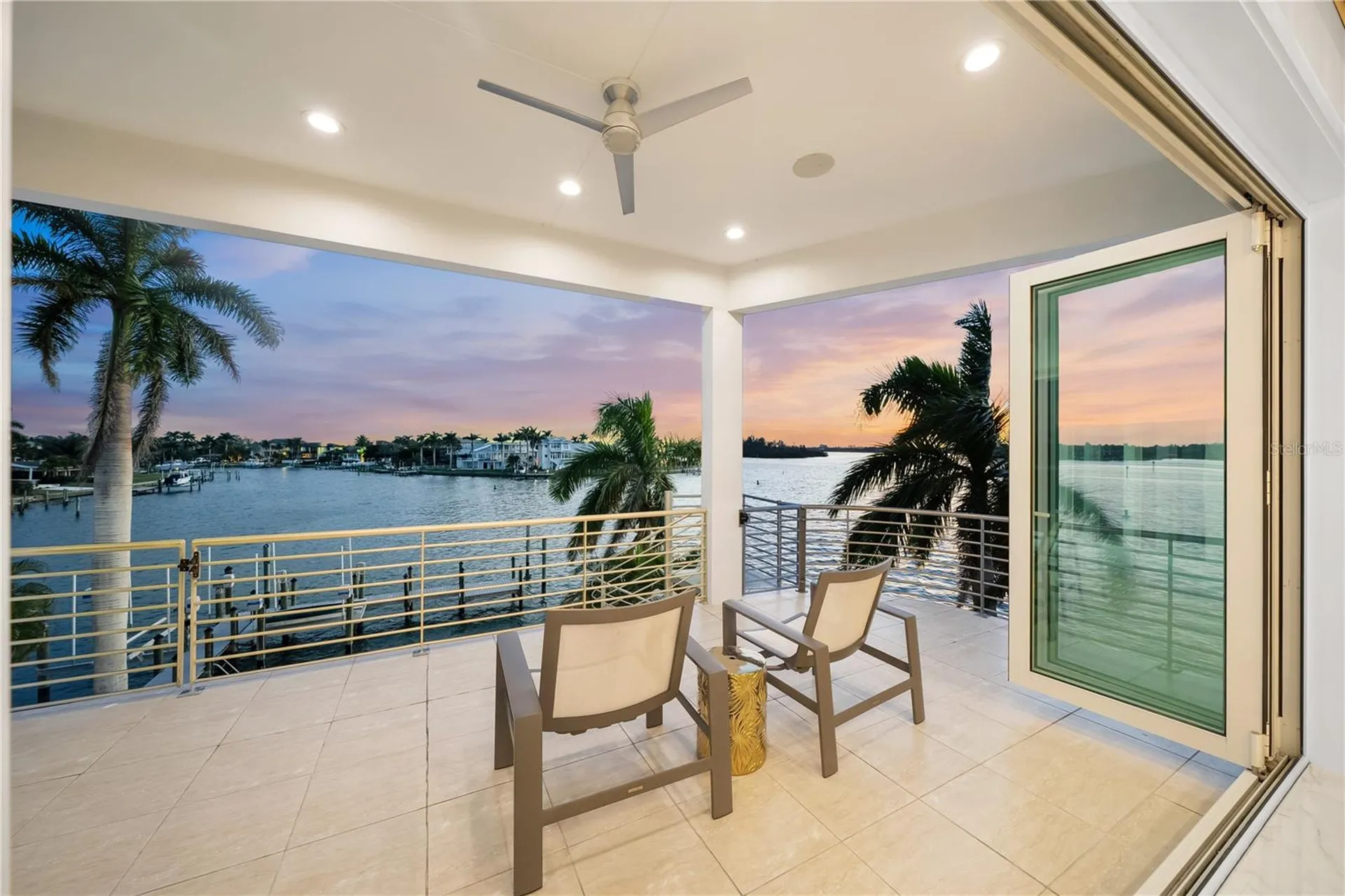 1400 Siesta Drive Sarasota FL 34239