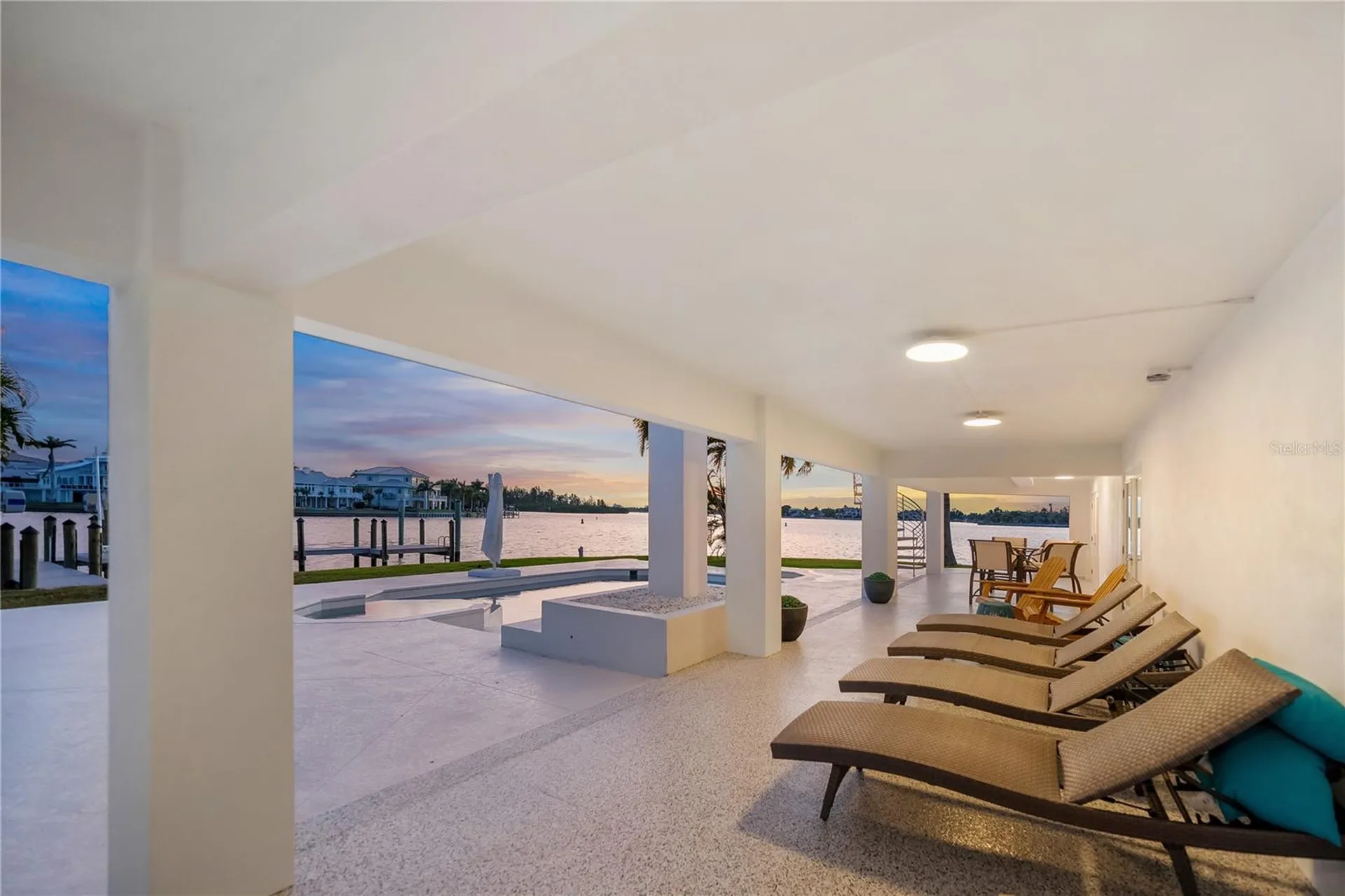 1400 Siesta Drive Sarasota FL 34239