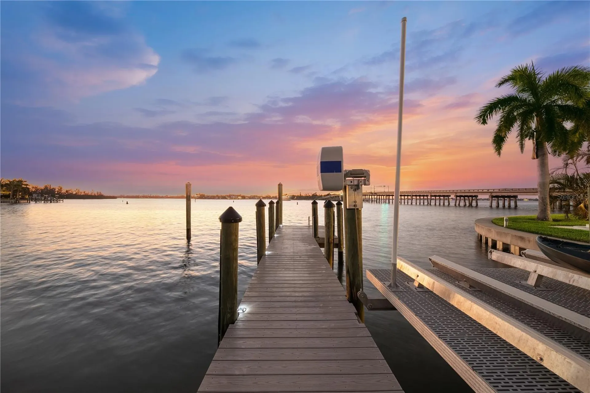 1400 Siesta Drive Sarasota FL 34239