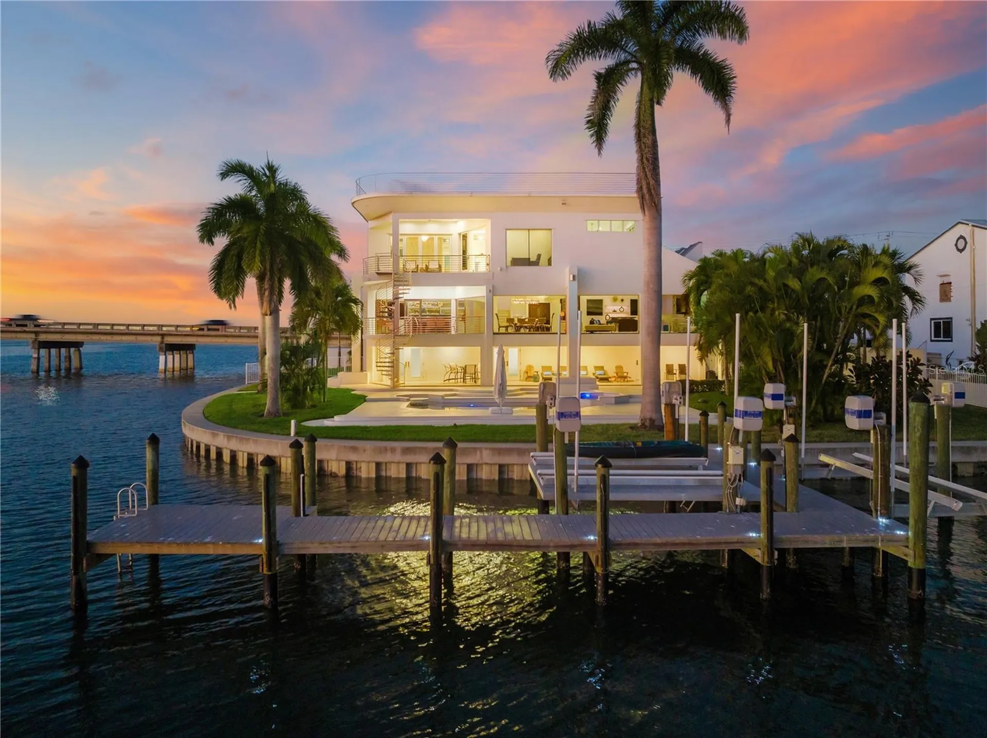 1400 Siesta Drive Sarasota FL 34239