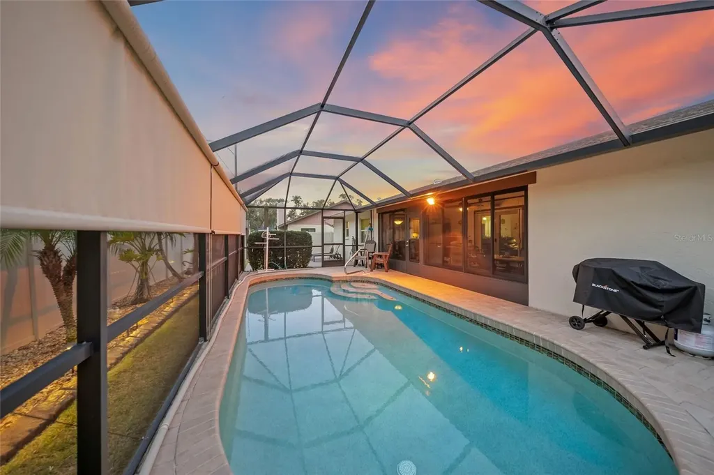 8465 Cypress Lake Circle Sarasota FL 34243