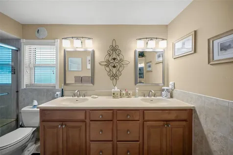 8465 Cypress Lake Circle Sarasota FL 34243