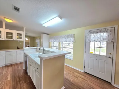 37407 Sandra Avenue Zephyrhills FL 33542