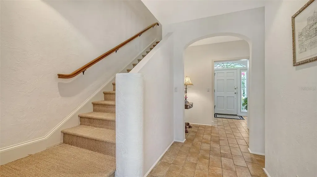 33 Bishops Court Road Osprey FL 34229