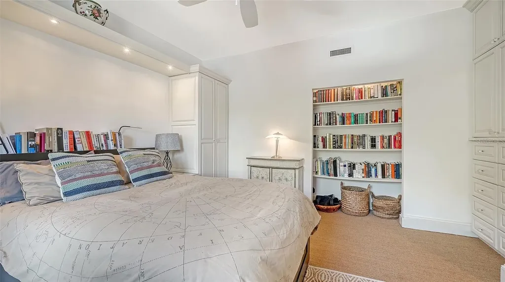 33 Bishops Court Road Osprey FL 34229