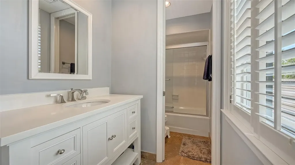 33 Bishops Court Road Osprey FL 34229