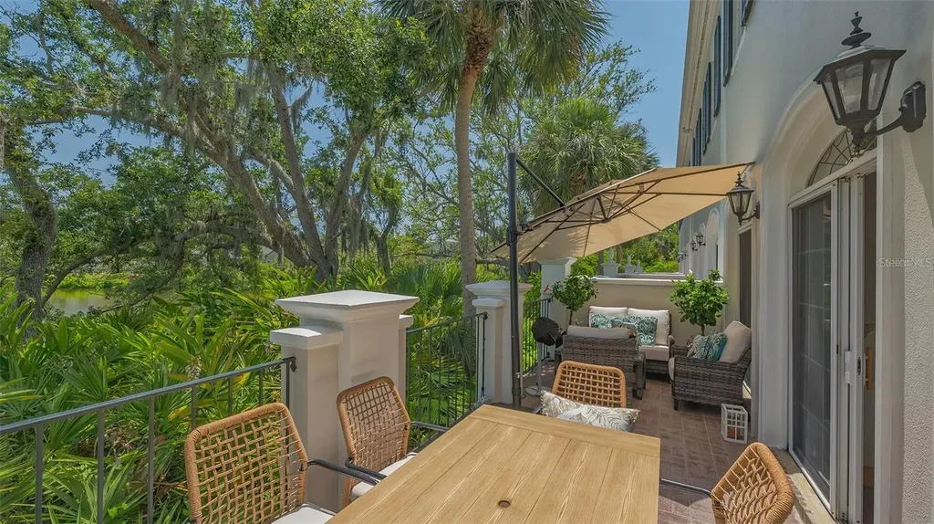 33 Bishops Court Road Osprey FL 34229