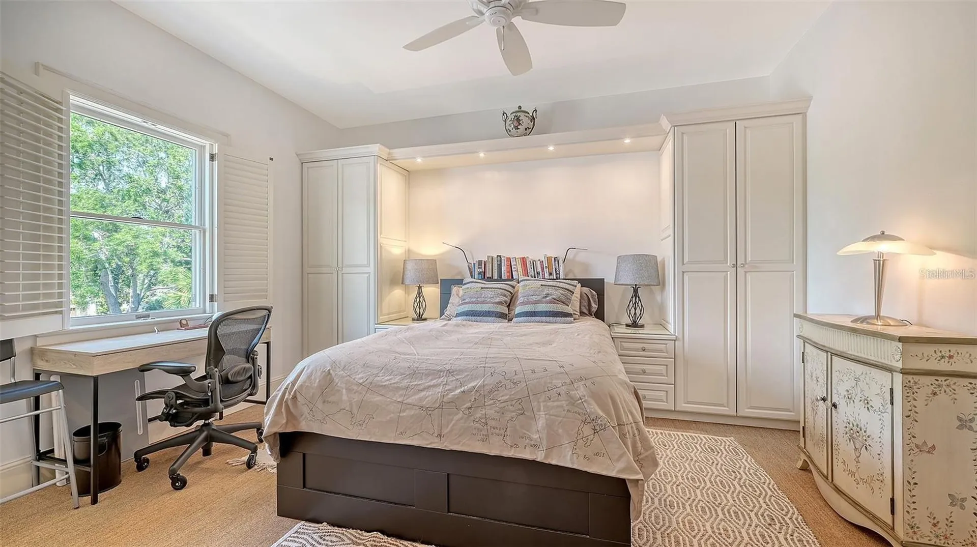 33 Bishops Court Road Osprey FL 34229