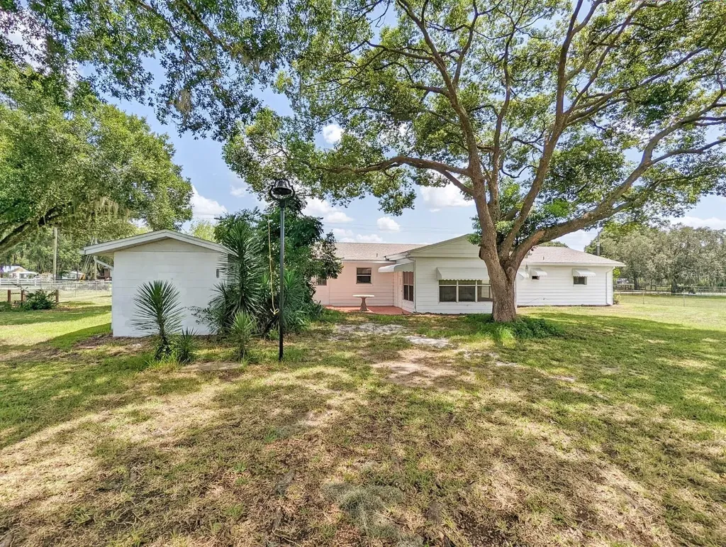 18110 Dorman Road Lithia FL 33547