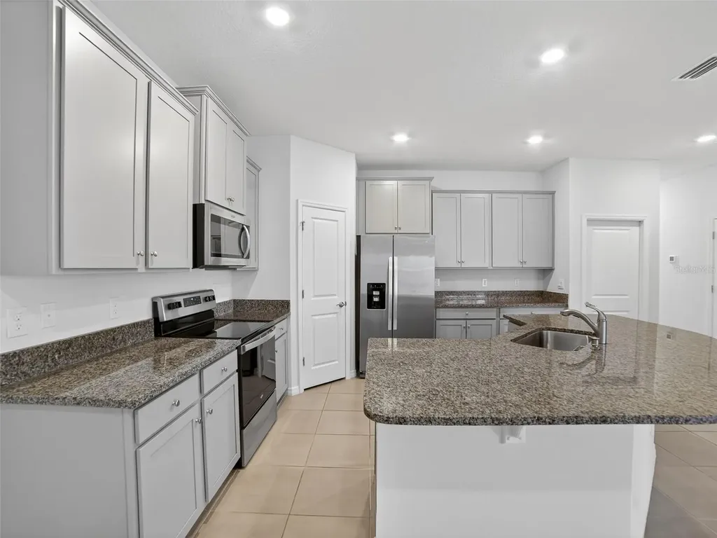 411 157th Court E Bradenton FL 34212