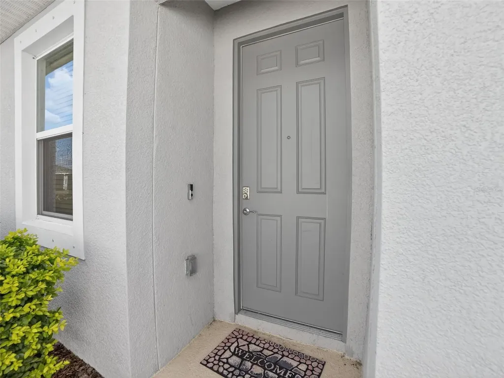 411 157th Court E Bradenton FL 34212