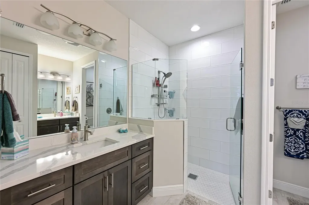 209 Okeeffe Circle Bradenton FL 34212