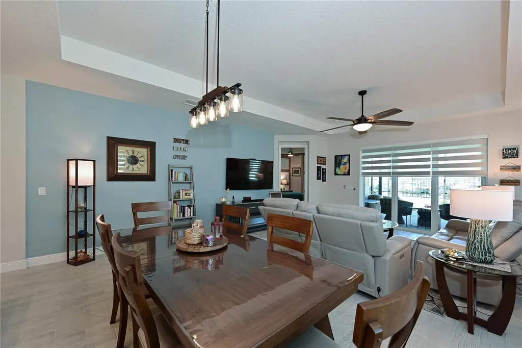 209 Okeeffe Circle Bradenton FL 34212
