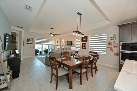 209 Okeeffe Circle Bradenton FL 34212