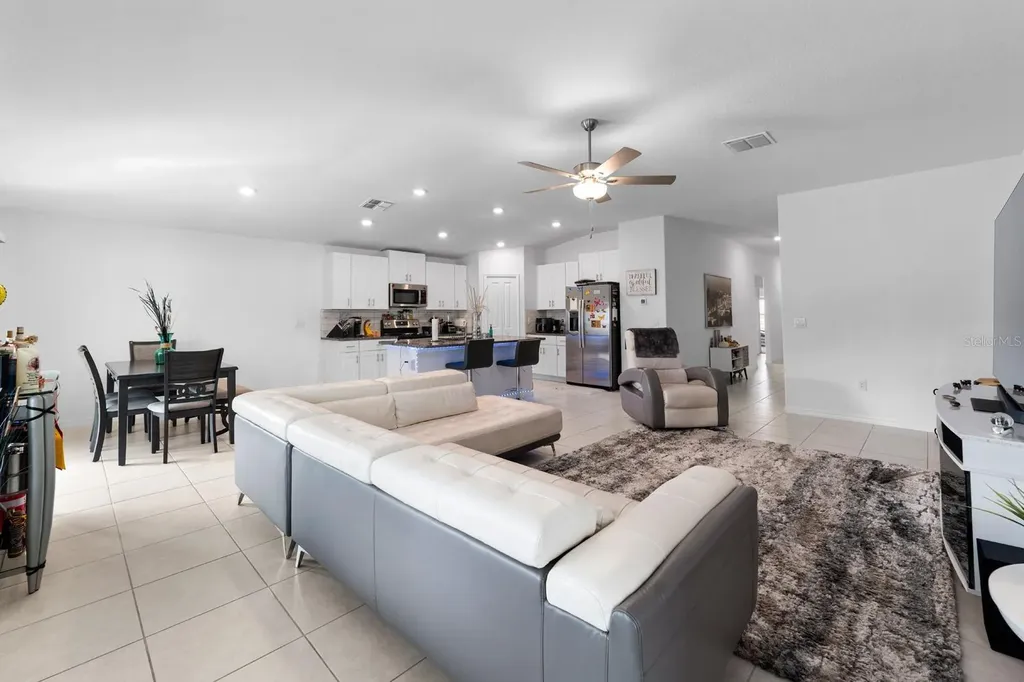 32024 Hawthorne Cottage Place San Antonio FL 33576