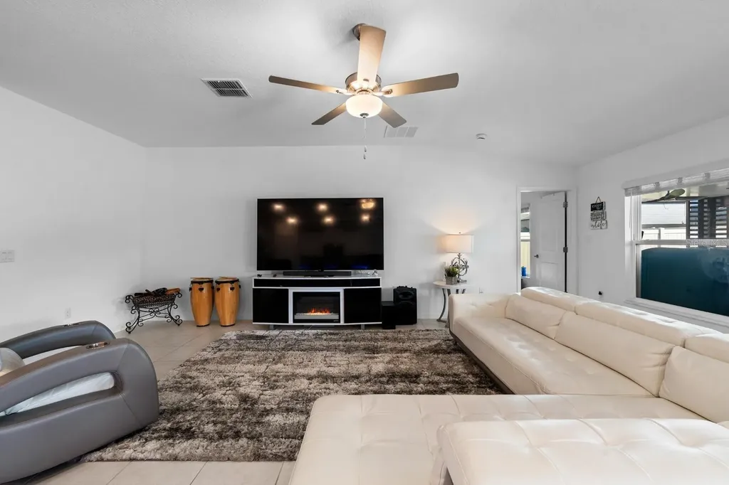 32024 Hawthorne Cottage Place San Antonio FL 33576
