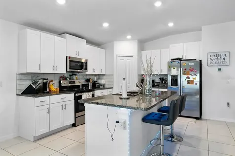 32024 Hawthorne Cottage Place San Antonio FL 33576