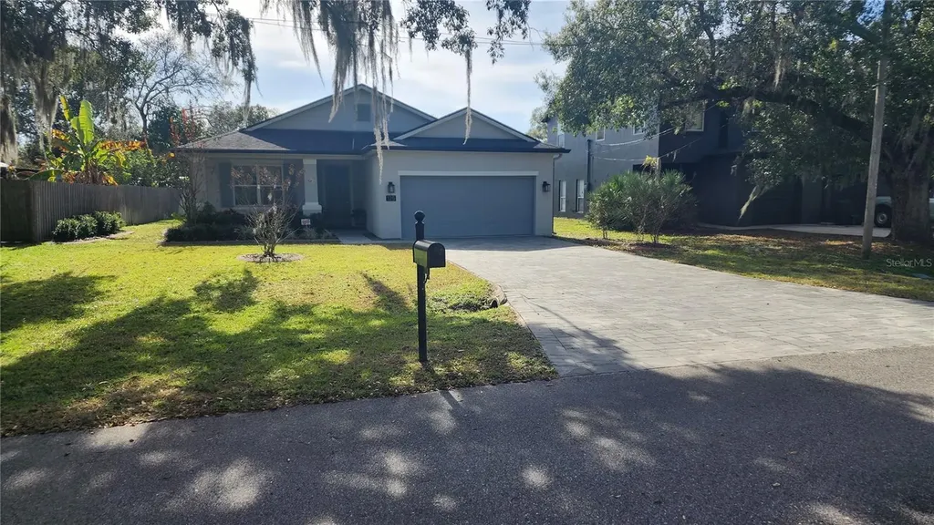 125 W 6th Street Chuluota FL 32766